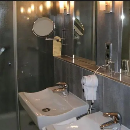 Rauch 3* אטנדורן